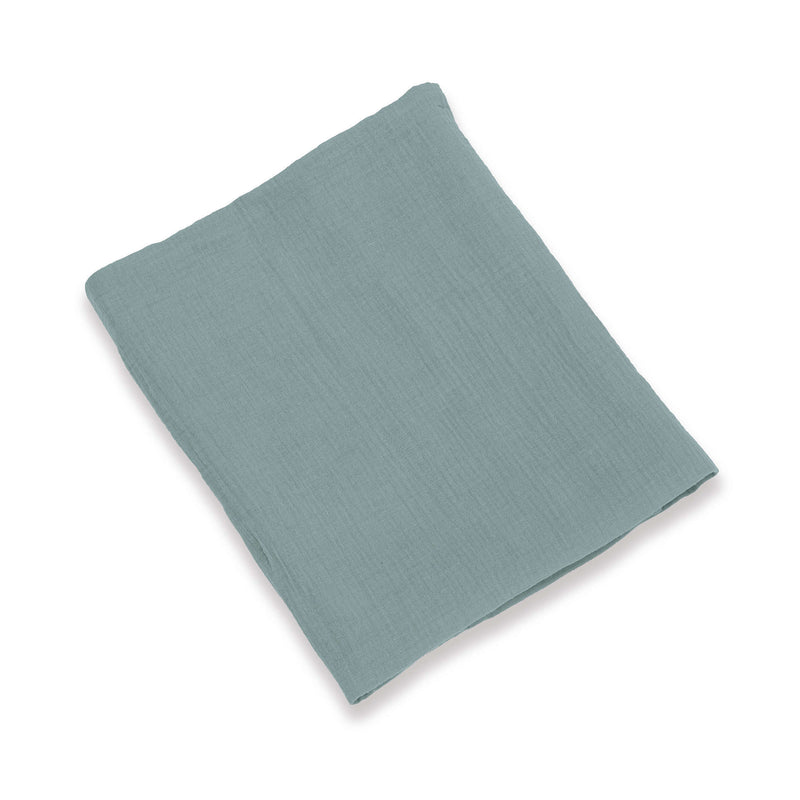 Withe Montessori bed 70x140 cm with green bedding · Homy