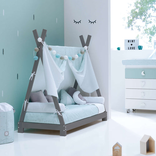Indy bed by Alondra. Montessori pack and Carezza textile