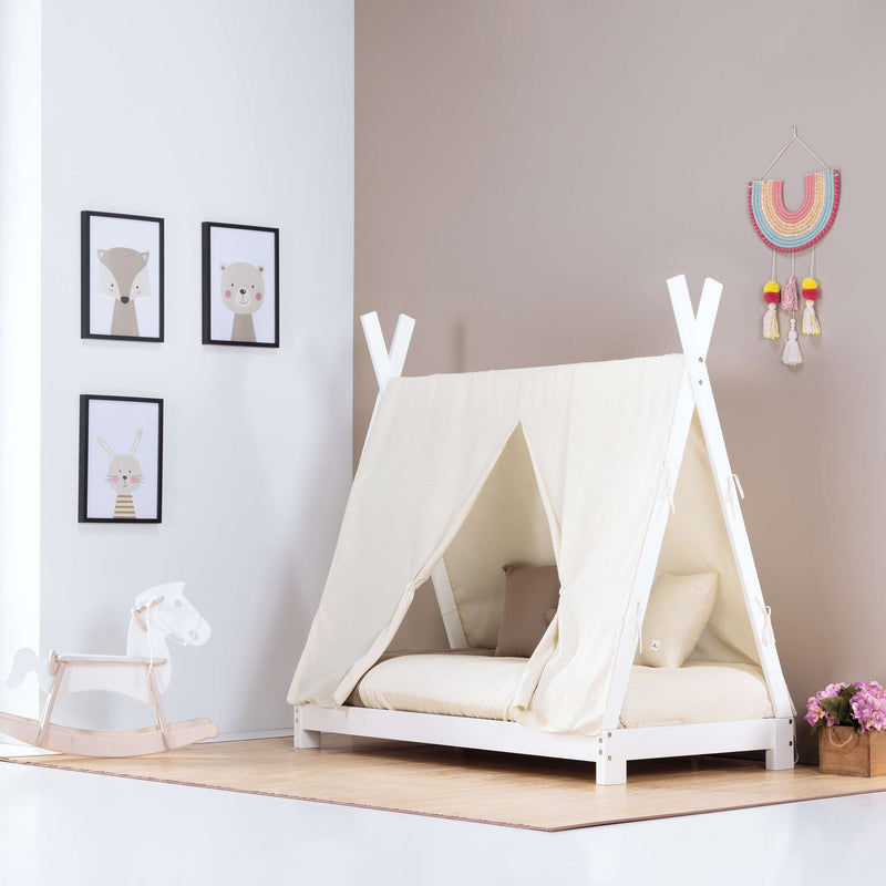 Indian tepee in white and beige textile, for Montessori bedroom