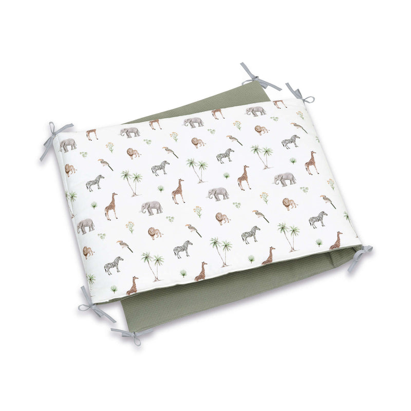 Protector para cuna de 70x140cm con estampado de jungla verde-oliva