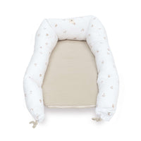 Babynest (mit Anti-Reflux-Keilkissen) beigen Blättern · Nandina 666C-116