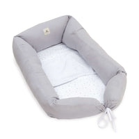 Babynest (mit Anti-Reflux-Keilkissen) grau mit Sternen · Delphin 666C-134