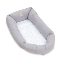 Babynest (mit Anti-Reflux-Keilkissen) grau mit Sternen · Delphin 666C-134