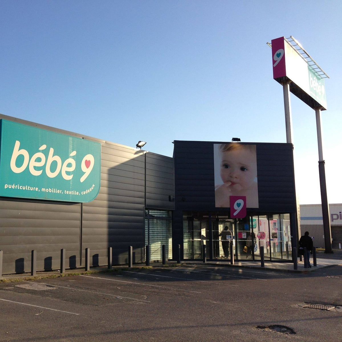 bébé 9 Sainte-Geneviève-des-Bois distribuidor de productos Alondra