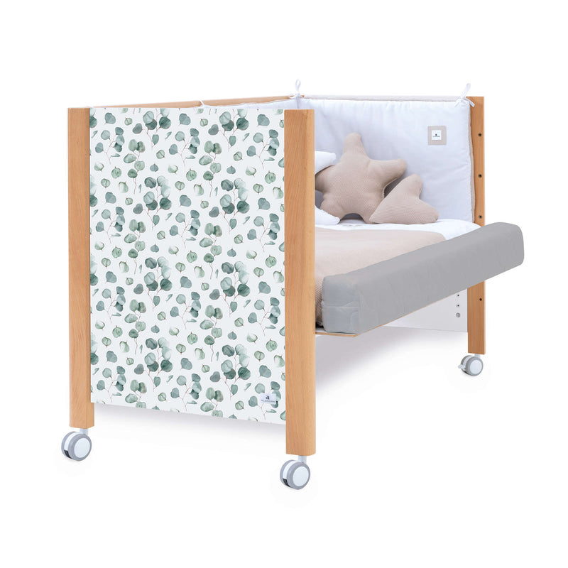 Lit bébé 60x120 cm avec sticker feuilles eucalyptus · Ombra Musgo C167V-M9577-118