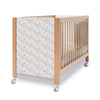 Lit bébé 60x120 cm en bois avec sticker fleurs roses · Ombra C167V-M9577-132