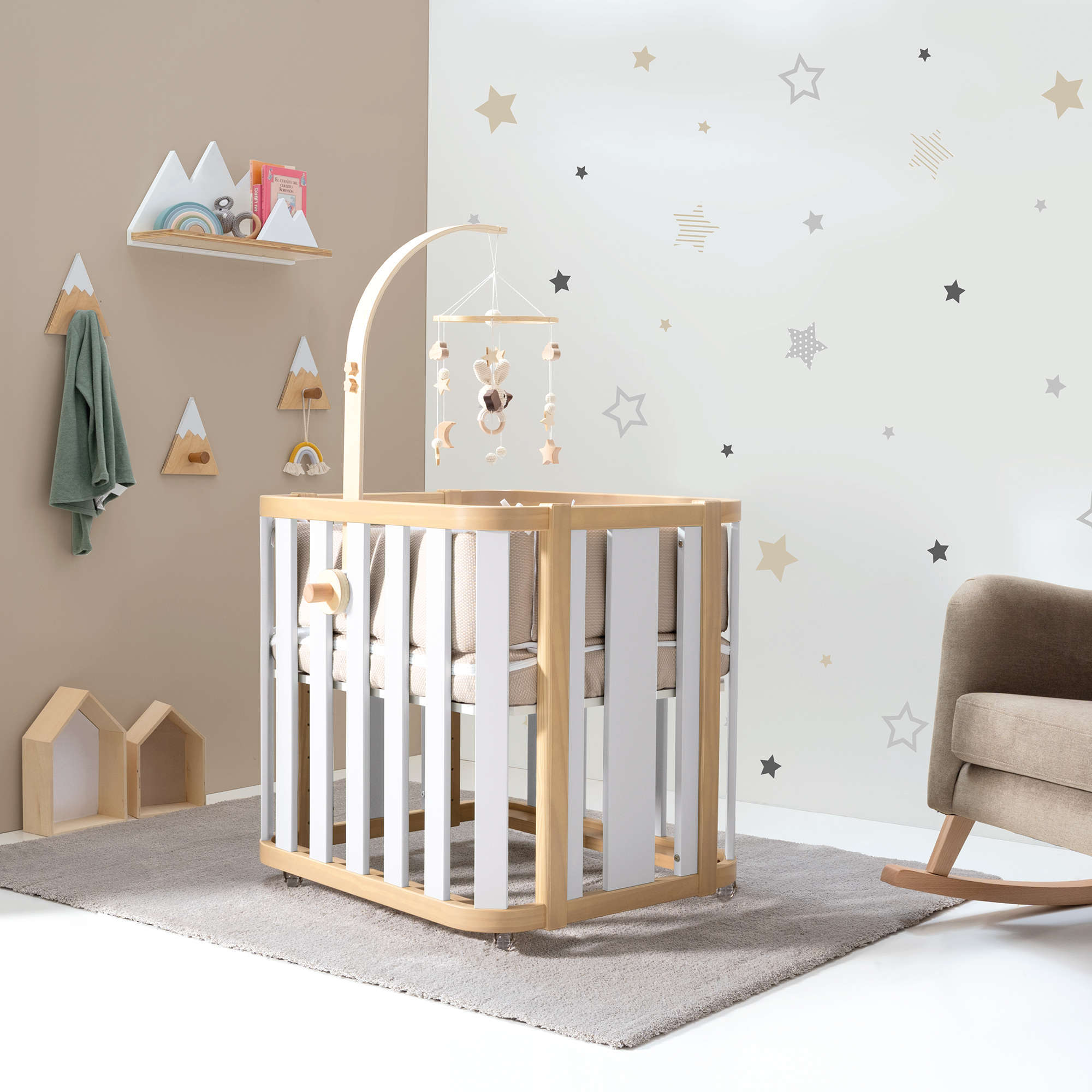 Oval crib 55x70 cm wooden/white - Main Image