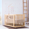 Cuna colecho madera natural convertible en camita montessori de color madera natural