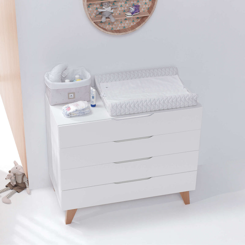 Wooden baby dresser (4 drawers) nordic design · Lifestyle D247R