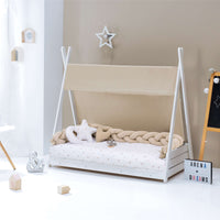 Withe Montessori bed 70x140 cm with beige bedding · Homy
