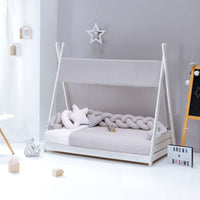 Withe Montessori bed 70x140 cm with grey bedding · Homy