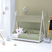 Withe Montessori bed 70x140 cm with green bedding · Homy