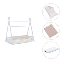 Withe Montessori bed 70x140 cm with pink flowers bedding · Homy