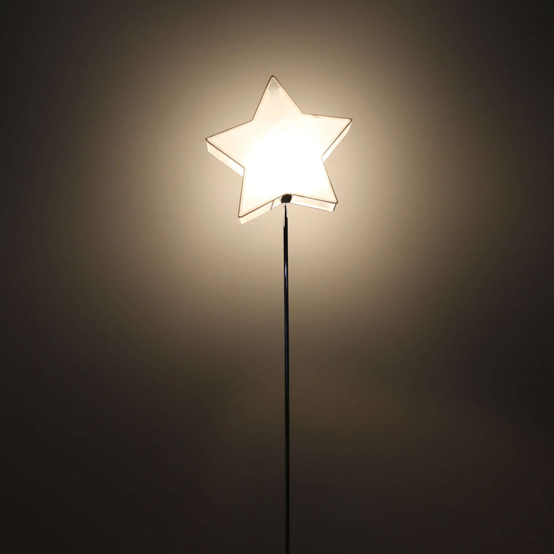 Lámpara de pie con forma de estrella