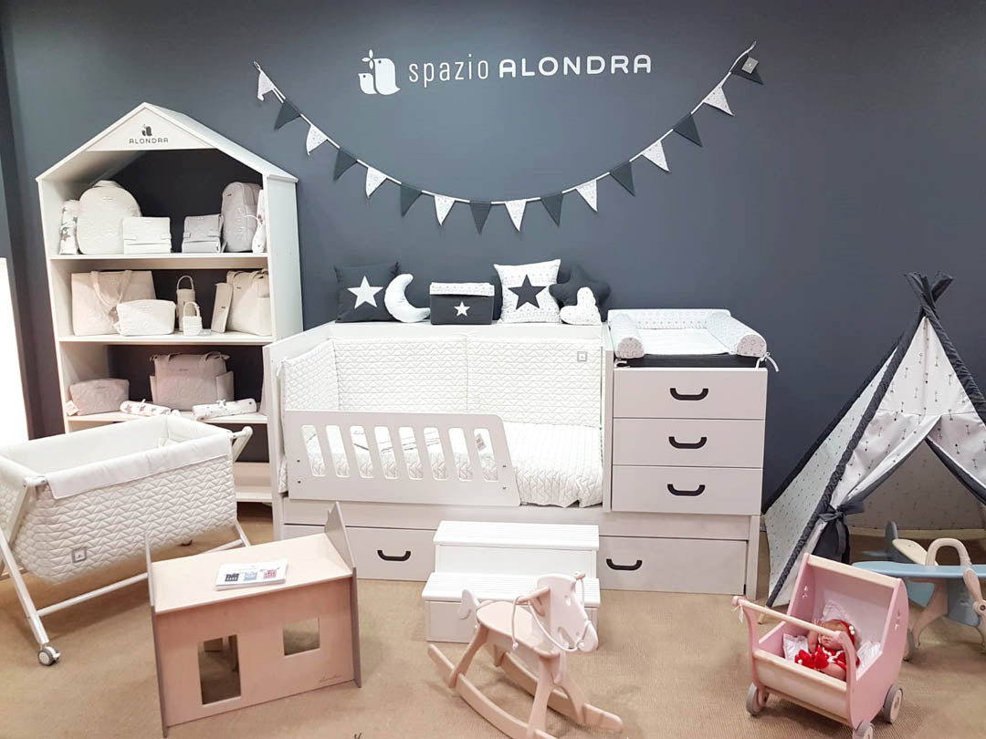 Exposición con cuna convertible de Alondra en Boutique Baby T